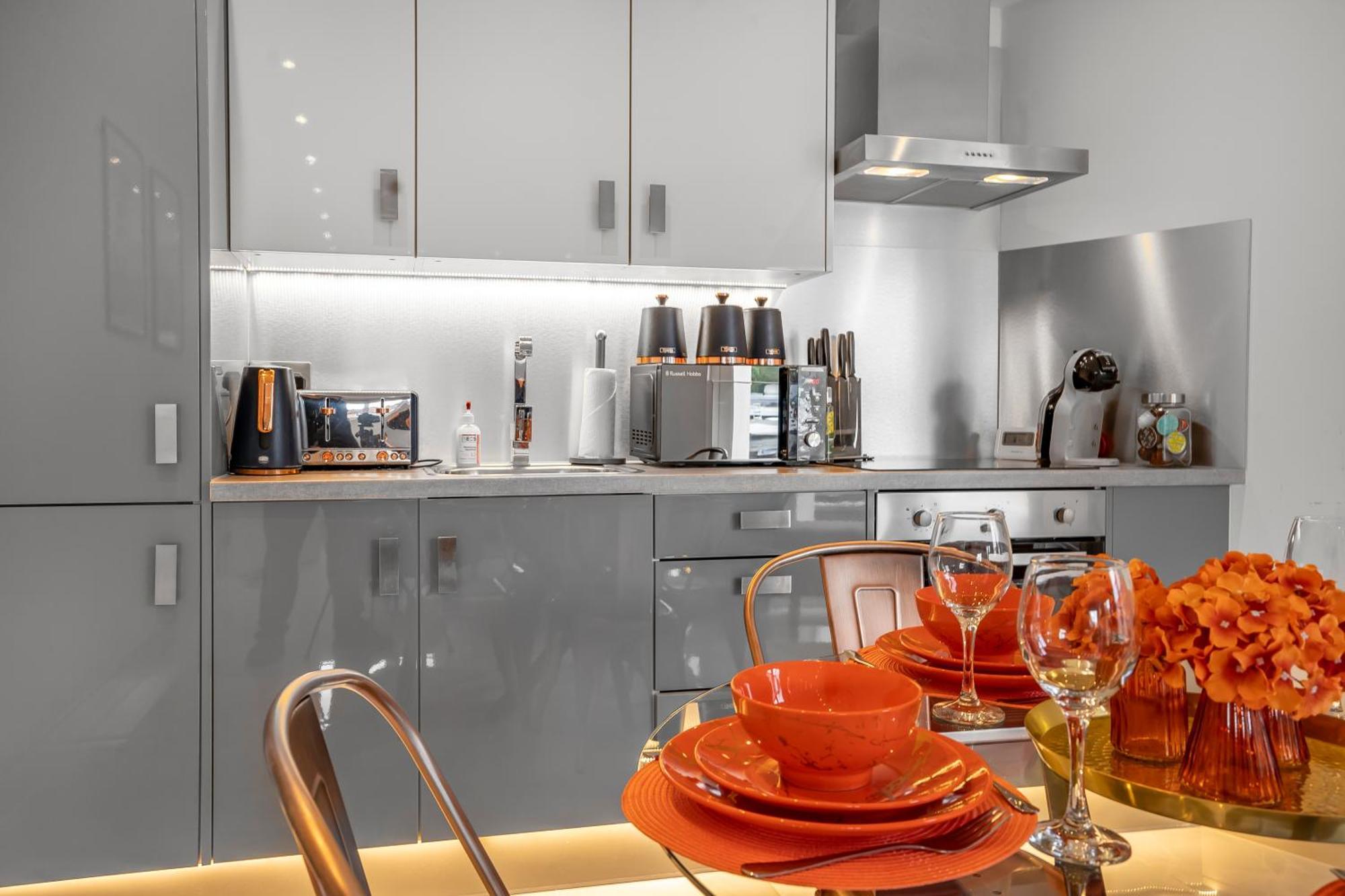 Stylish Apartments London Near Wembley Stadium ภายนอก รูปภาพ