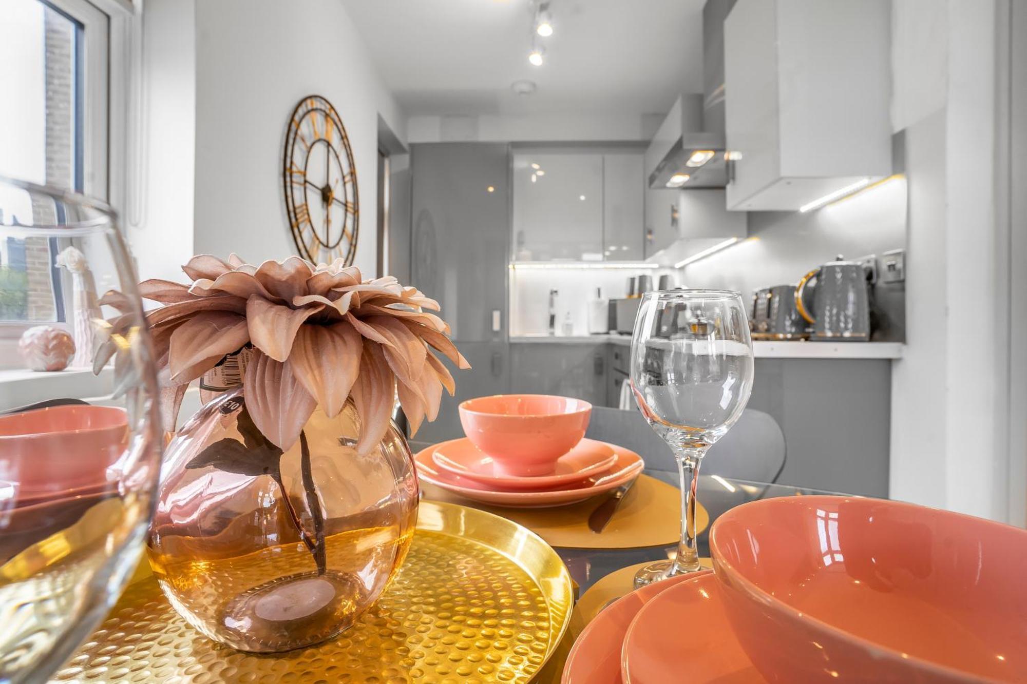 Stylish Apartments London Near Wembley Stadium ภายนอก รูปภาพ